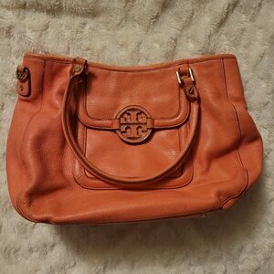 Tory burch leather bag